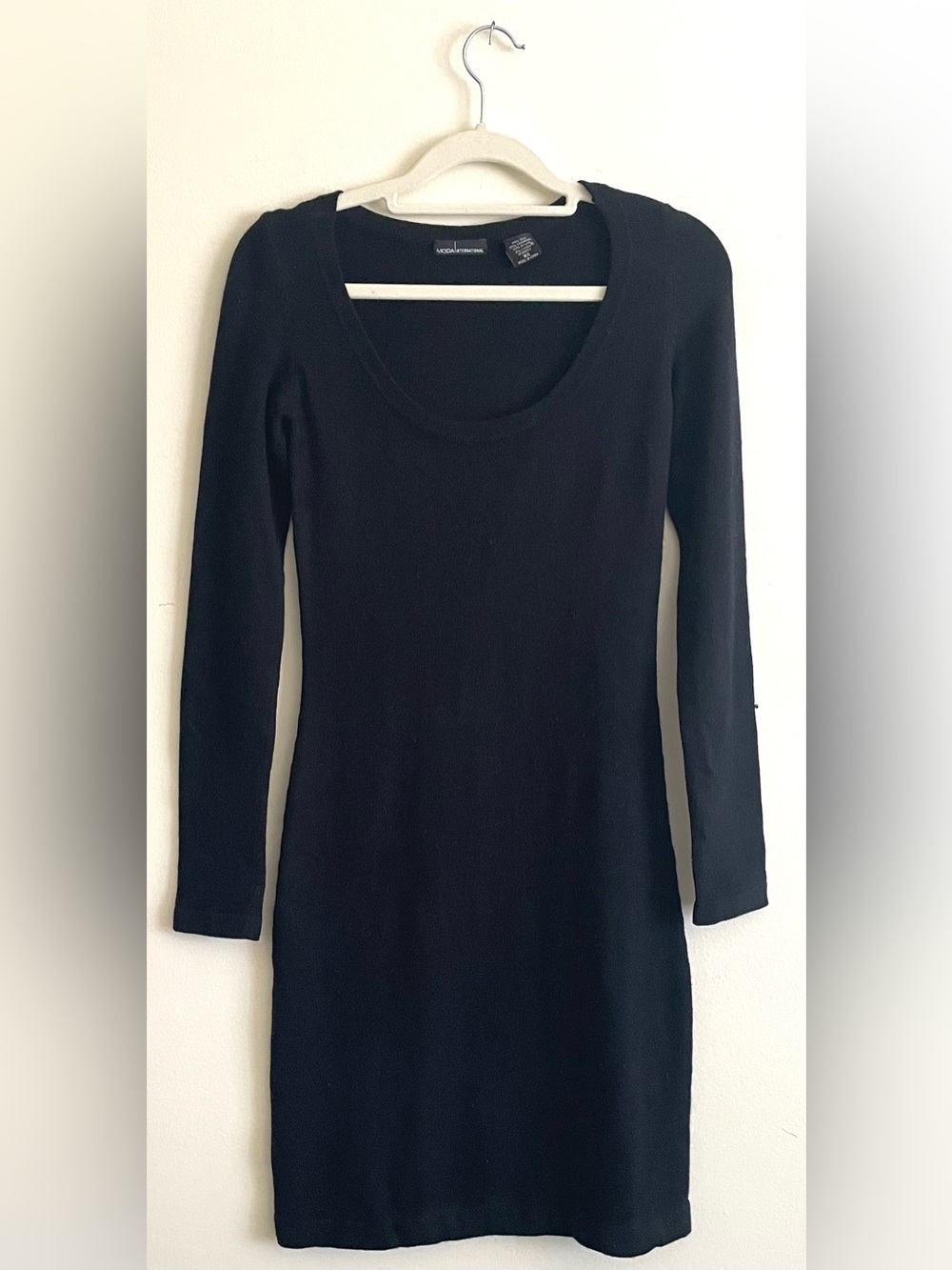 🎱 Moda International Black Long-Sleeve Scoop Neck Silk & Cashmere Dress 🎱